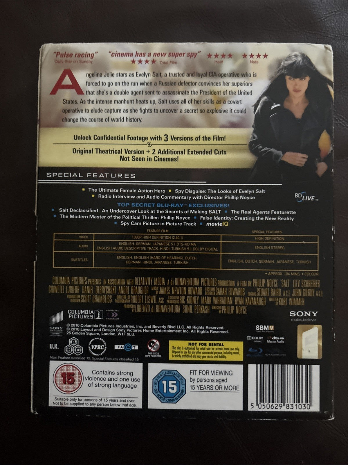 Salt (2010) 4K UHD Blu-ray/Blu-ray with Slipcover Angelina Jolie